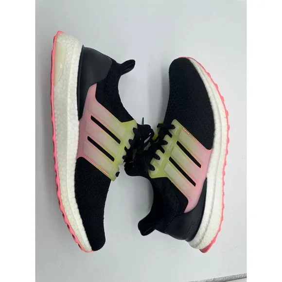 Adidas Women's Ultraboost 5.0 DNA Running Shoes GV8732 Black Beam Pink Sz 9.5 - Picture 4 of 8